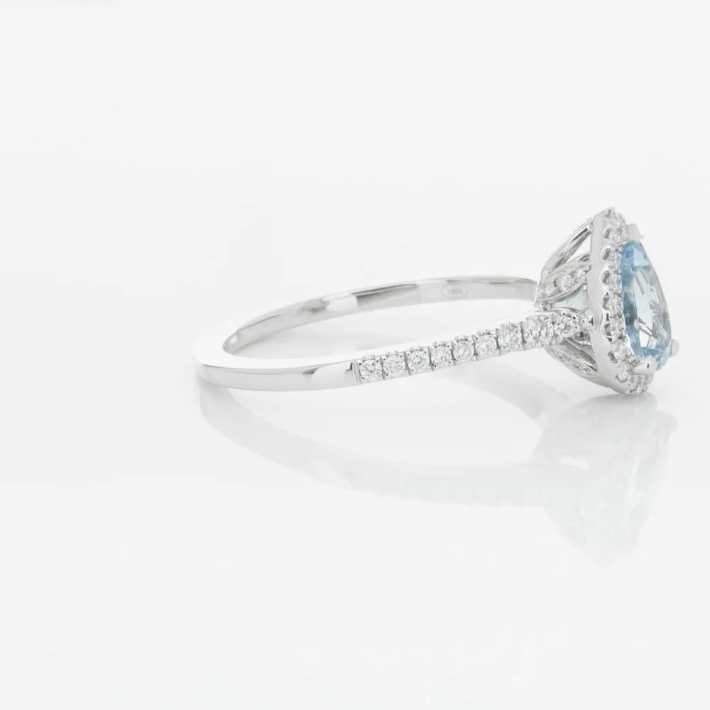 18ct White Gold .67ct Aquamarine & Diamond Mini Sierra Ring