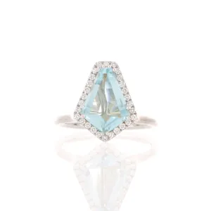 18k White Gold Kite Shaped Aquamarine and Diamond Ring