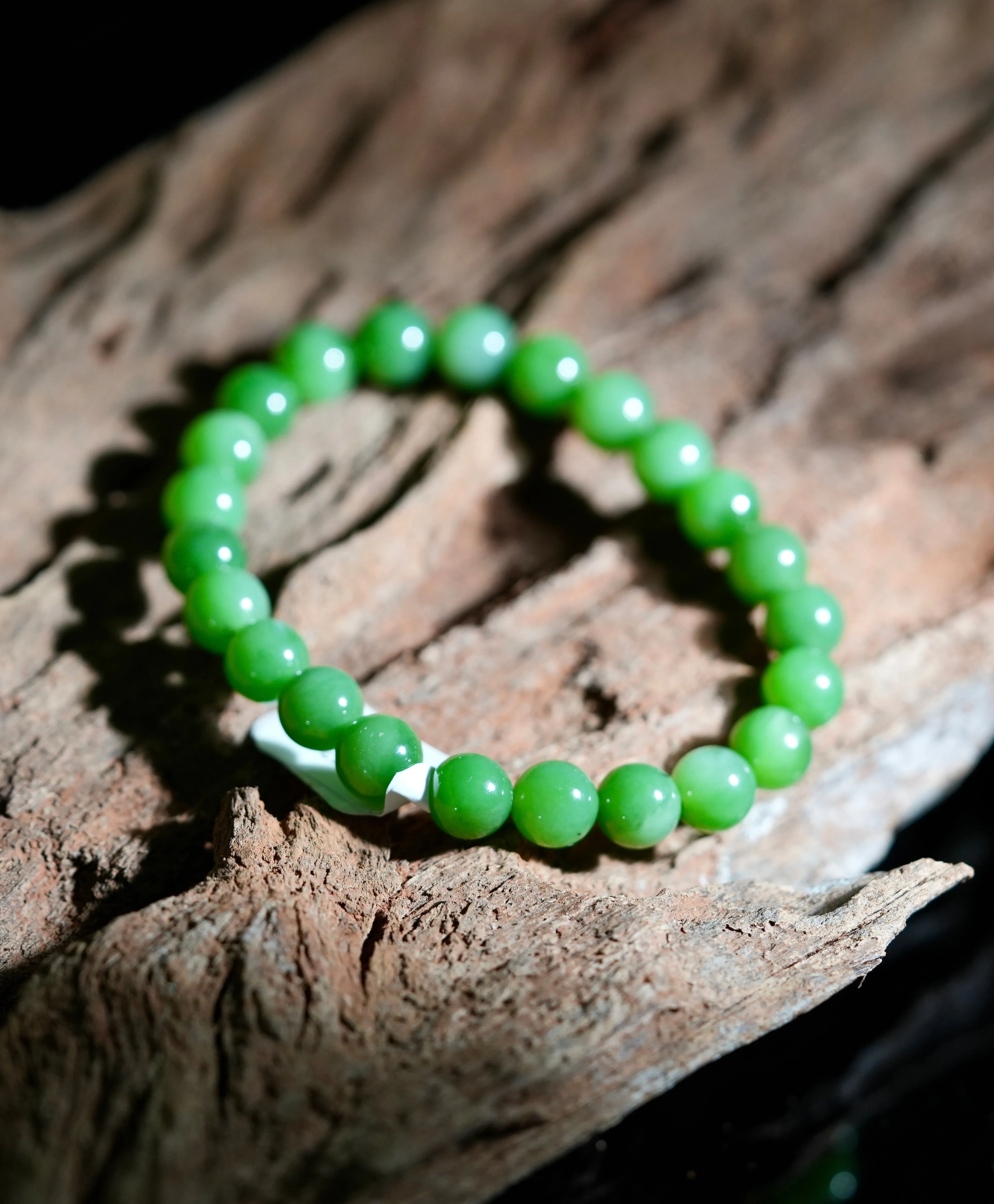 Luxurious 8mm Siberian Jade Beaded Bracelet - Elegant Jewelry Piece #2317