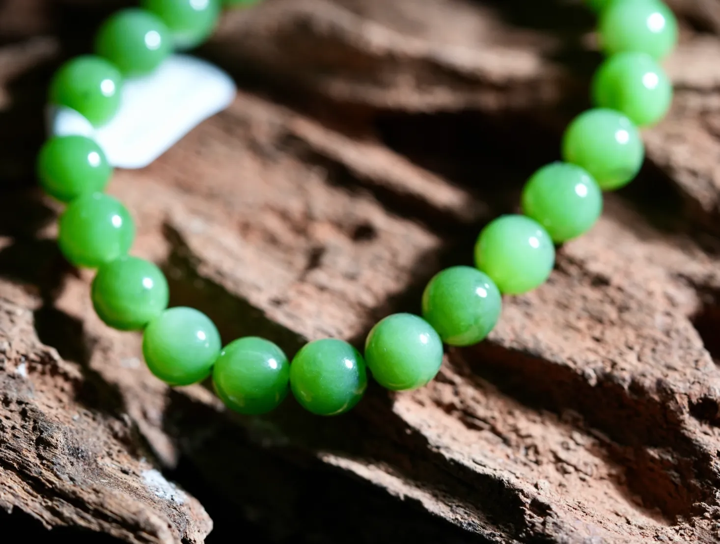 Luxurious 8mm Siberian Jade Beaded Bracelet - Elegant Jewelry Piece #2317