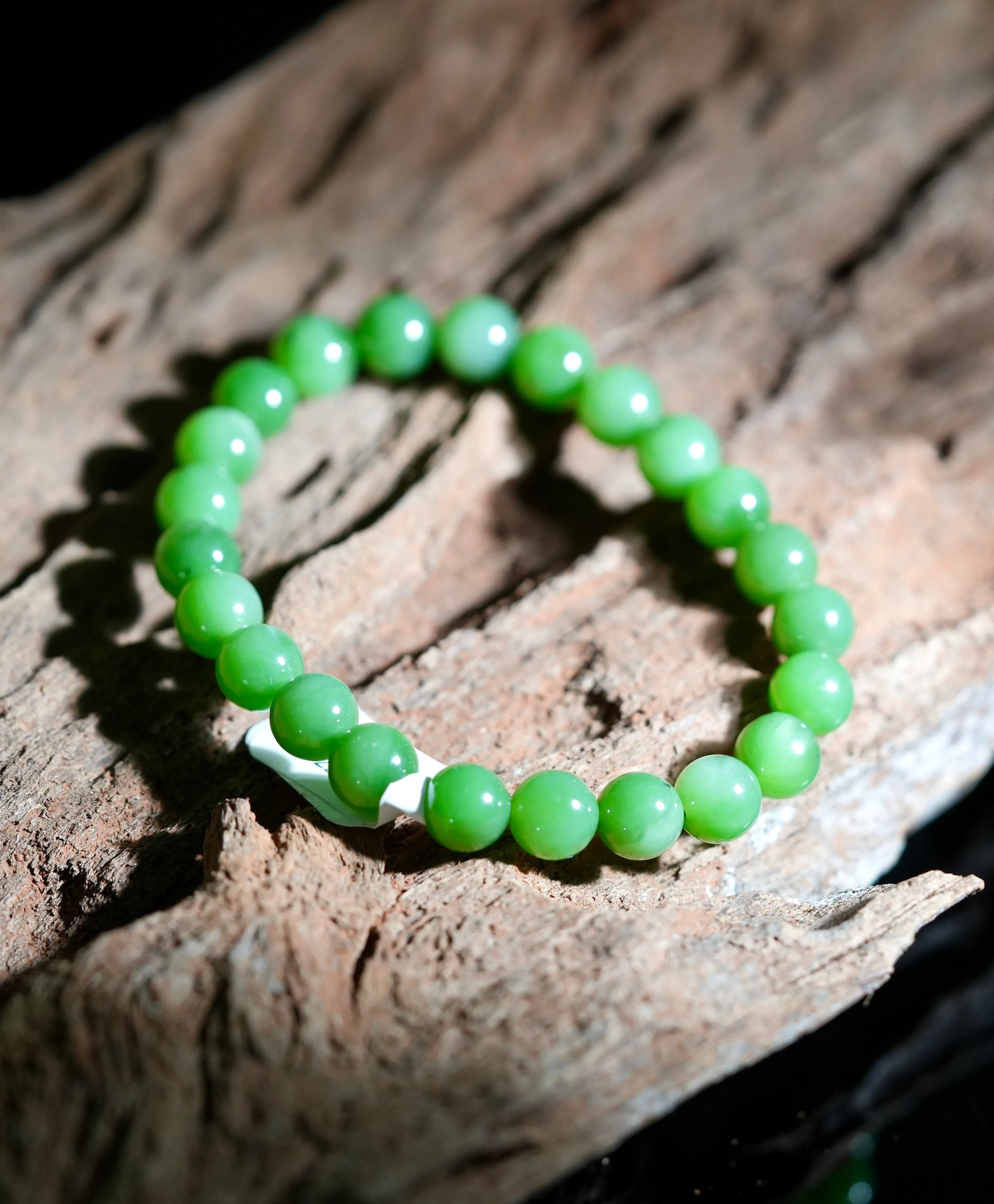 Luxurious 8mm Siberian Jade Beaded Bracelet - Elegant Jewelry Piece #2317