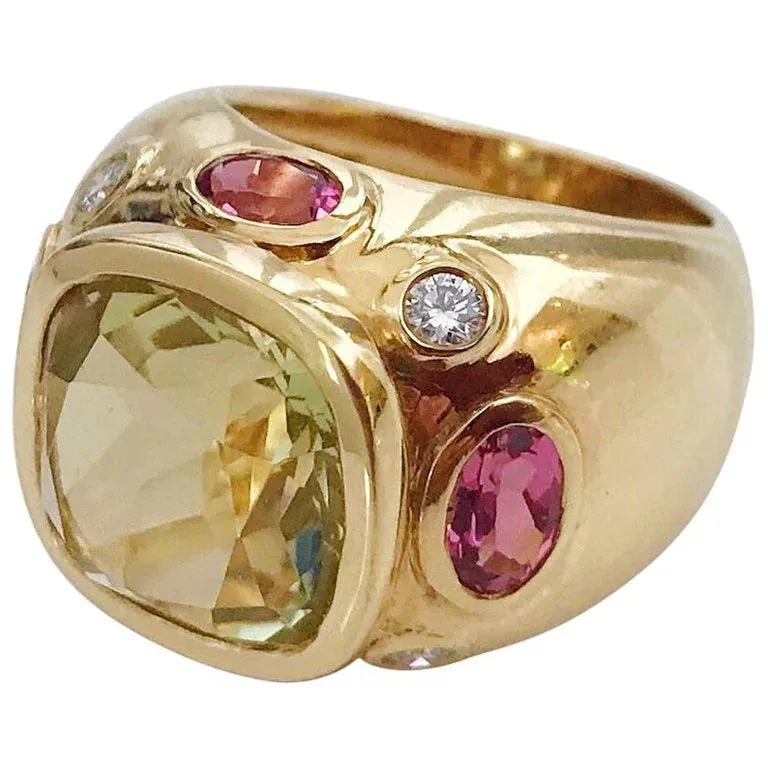 Amethyst and Peridot Yellow Gold Three-Stone Cushion Ring