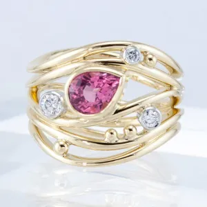 Fashion Jewelry Elegant Pink Pear Cut Cubic Zircon Fashion Ring for Women