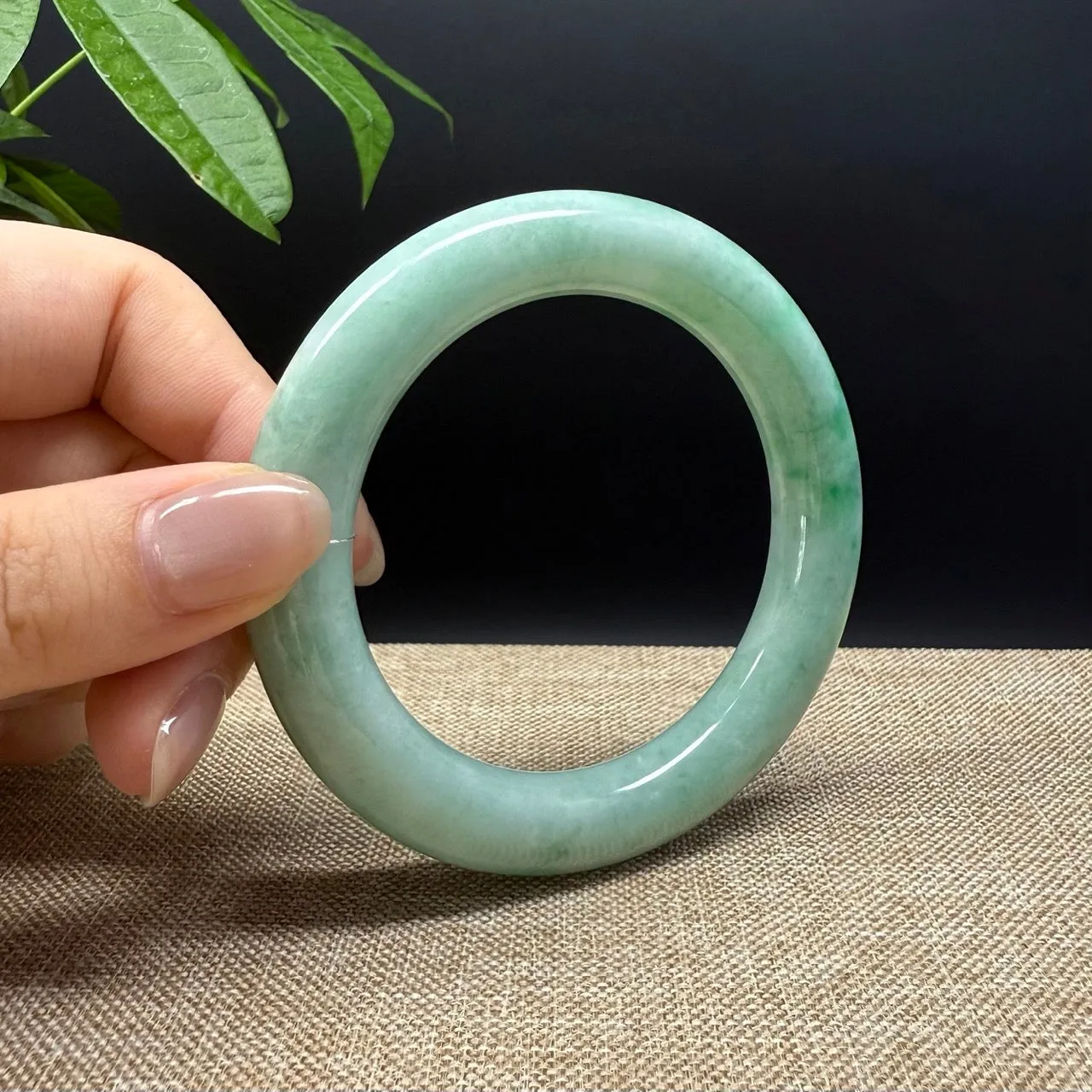 Genuine Burmese Green Jade Jadeite Bangle Bracelet ( 59mm )