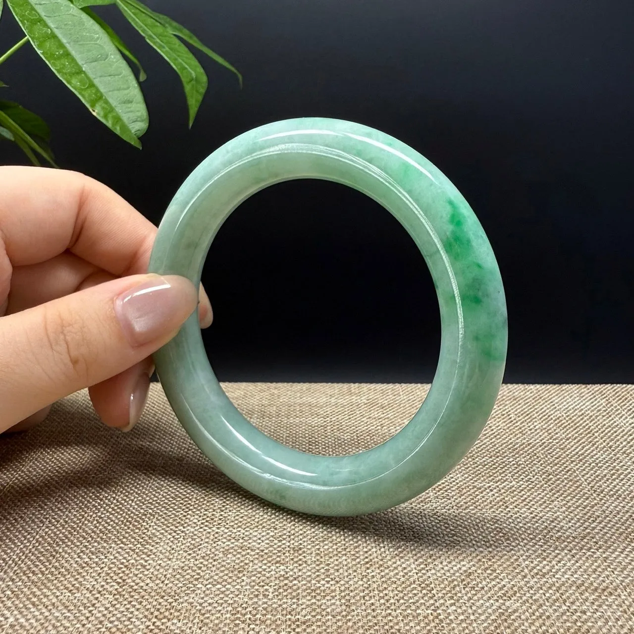 Genuine Burmese Green Jade Jadeite Bangle Bracelet ( 59mm )