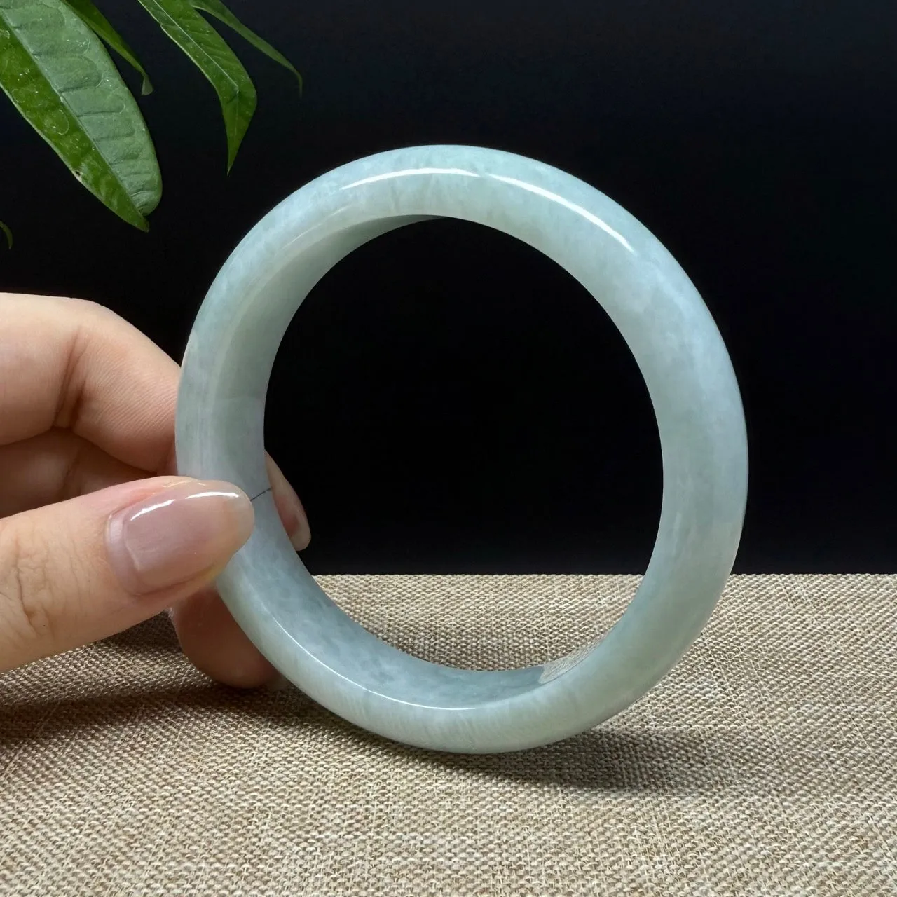 Genuine Burmese Green Jade Jadeite Bangle Bracelet ( 63.1mm )