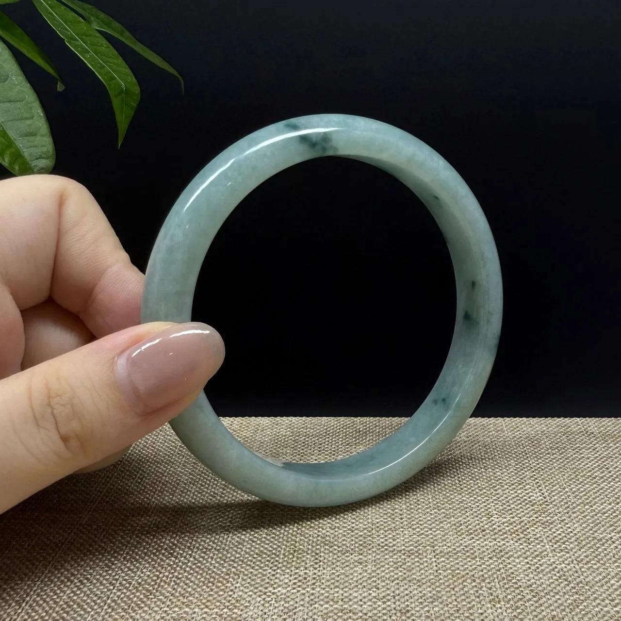 Genuine Burmese Green Jade Jadeite Bangle Bracelet ( 66.7mm )