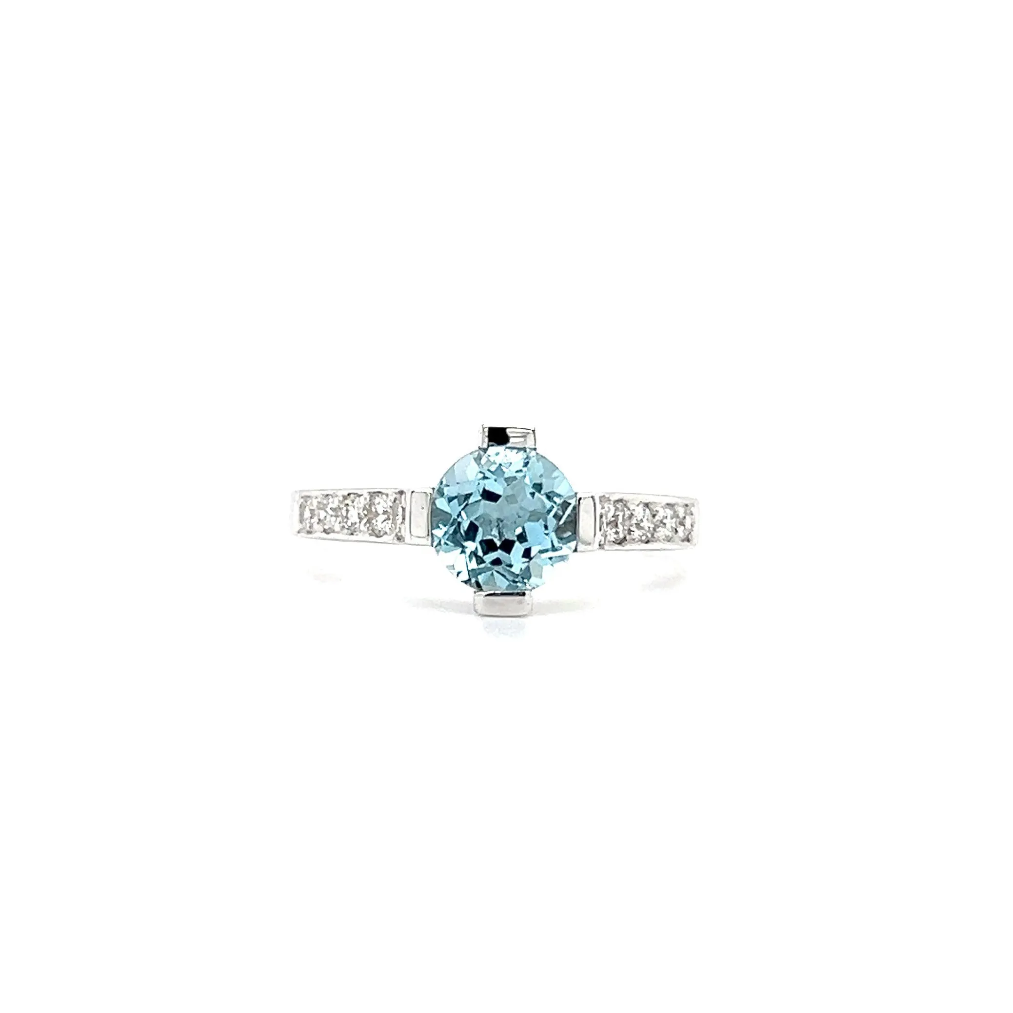 Round Aquamarine Ring with 0.28ctw of Diamonds in 14K White Gold