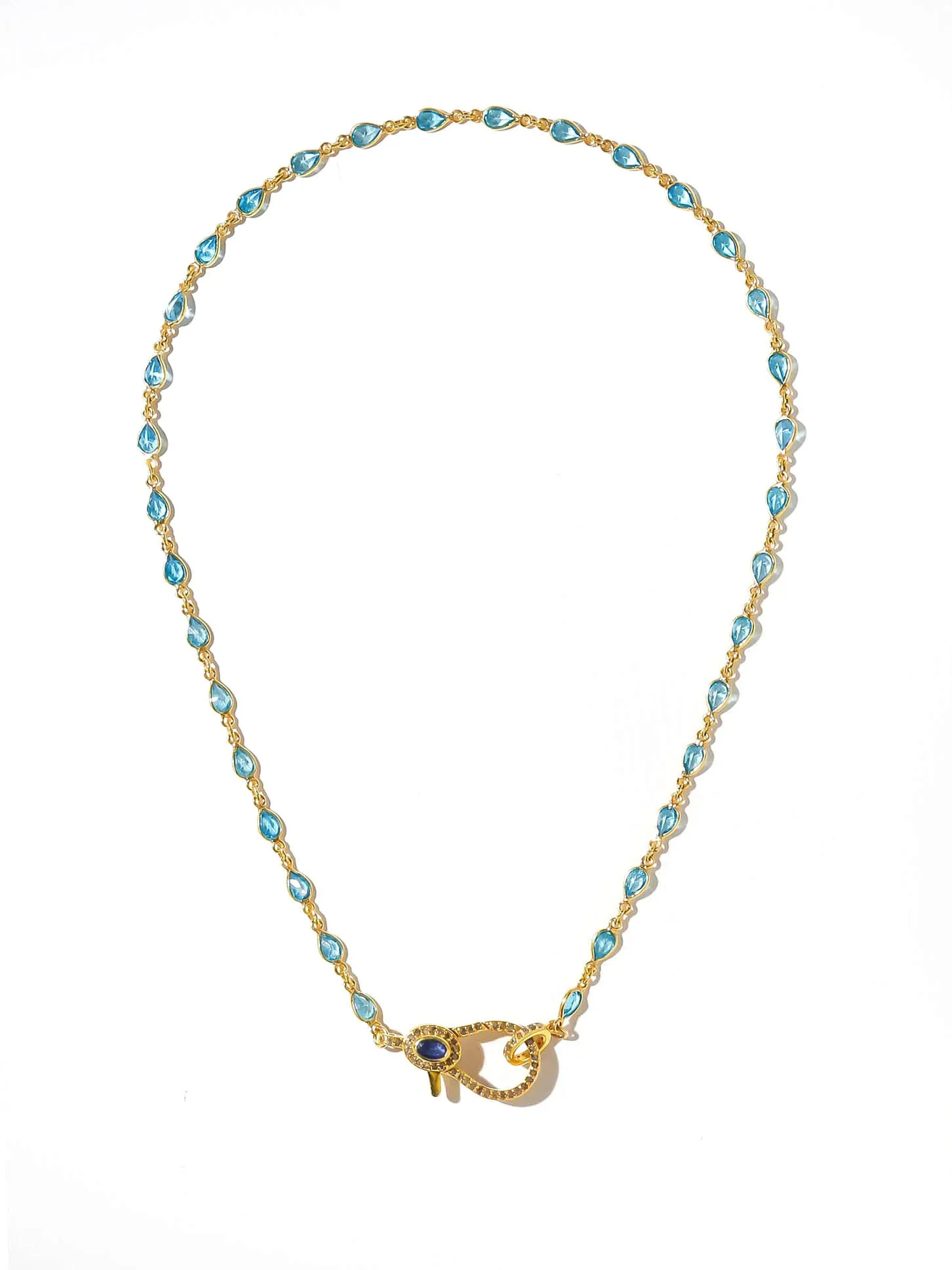 The Quila Clasp Necklace